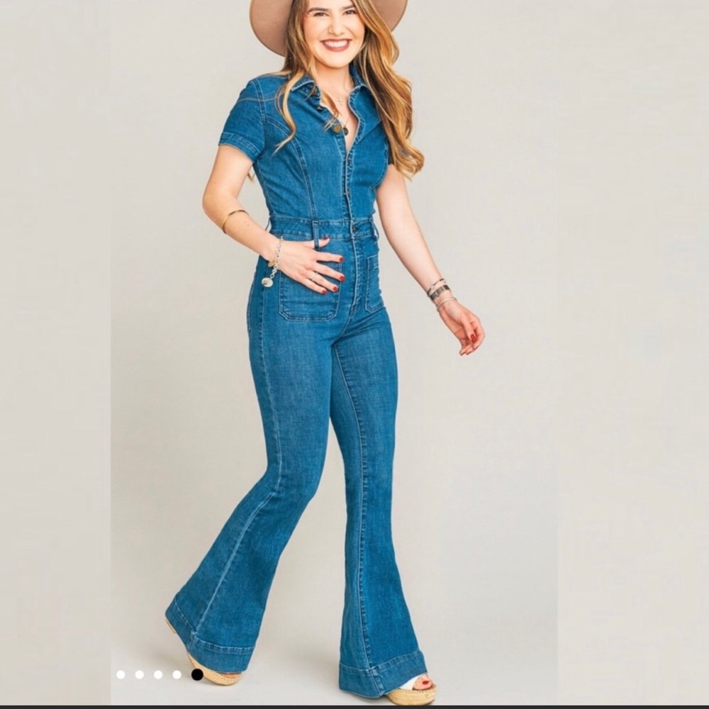 Everhart Show me Your Mumu ✨Medium✨ Denim bell bottom romper jumpsuit